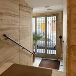 アパート Artstay Porta Romana Apt, Parking, Centre ミラノ