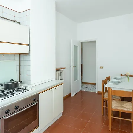 Artstay Porta Romana Apt, Parking, Centre Милан