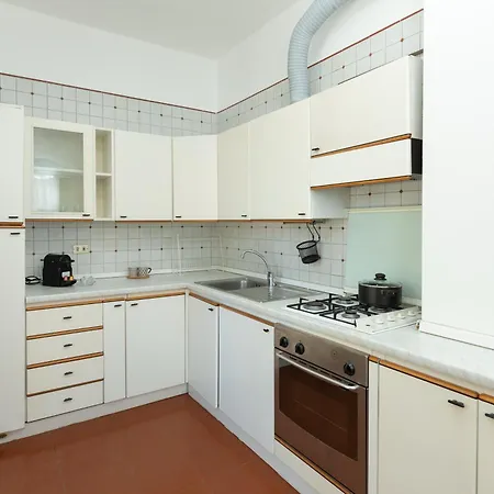 Artstay Porta Romana Apt, Parking, Centre Апартаменты